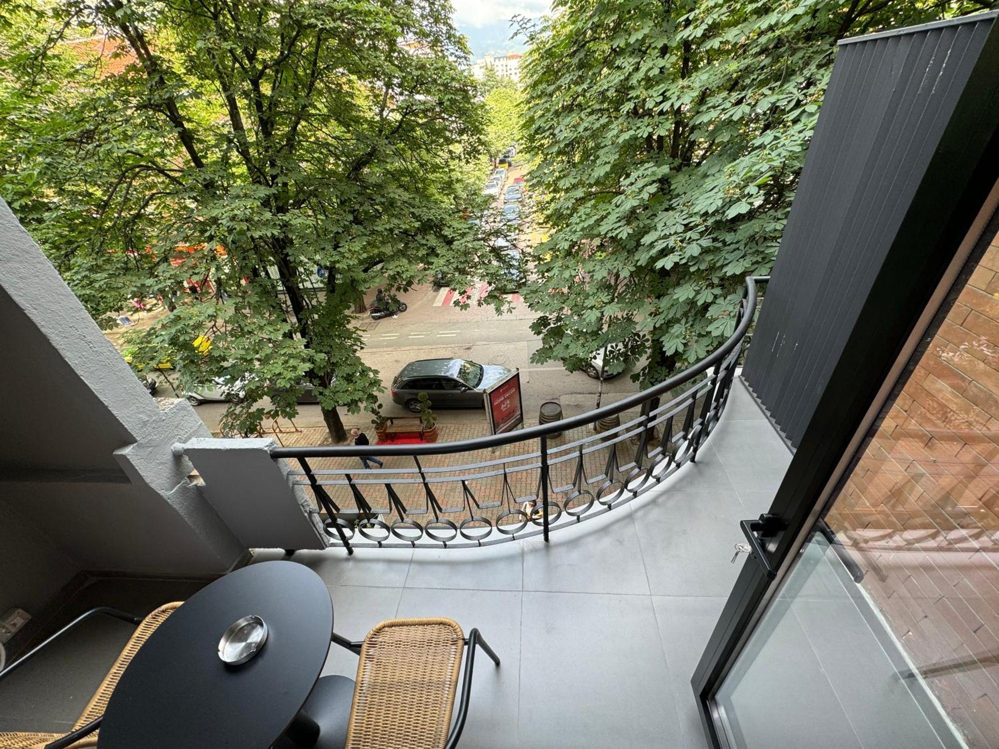 Lux Stay Tirana Exterior photo