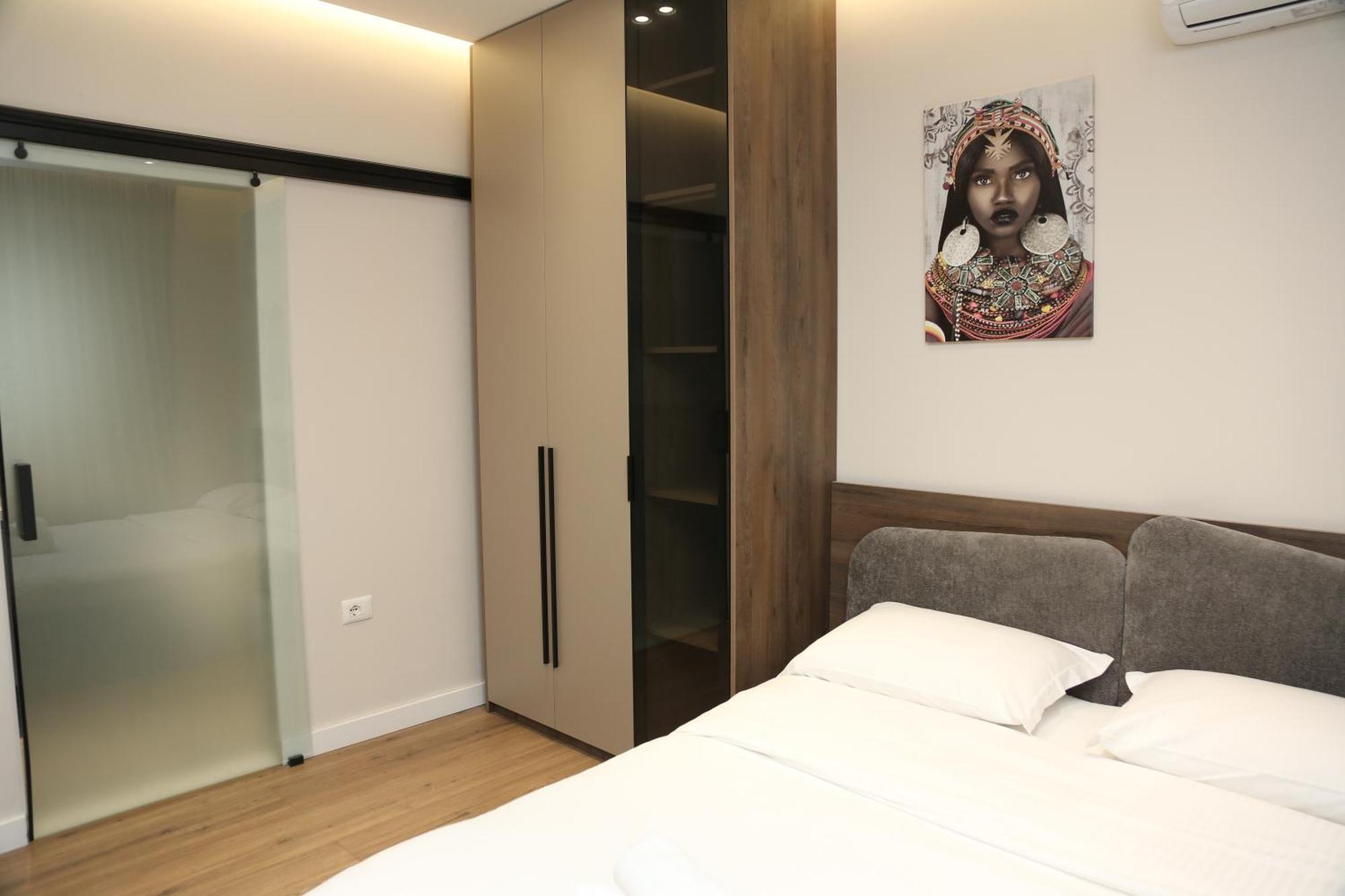 Lux Stay Tirana Exterior photo